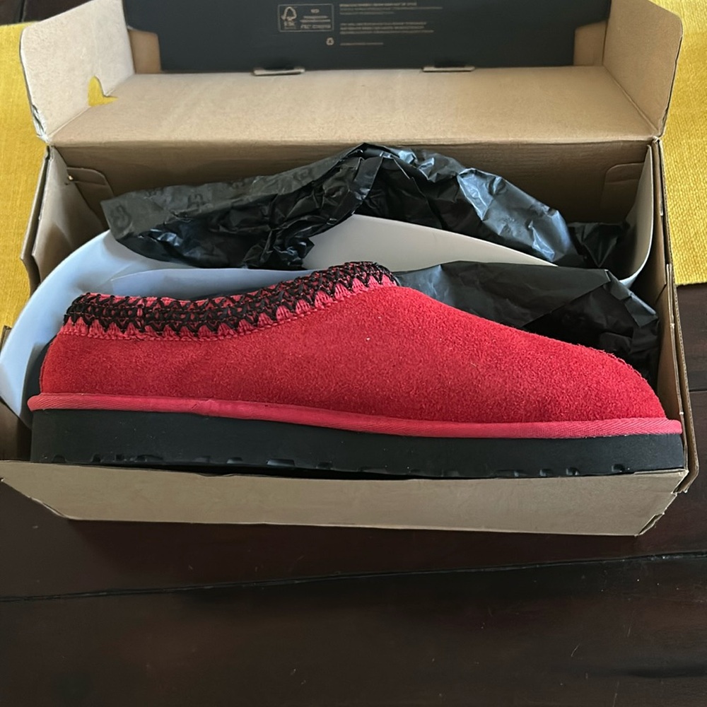 Ugg men’s red Tasman slippers, New in Box